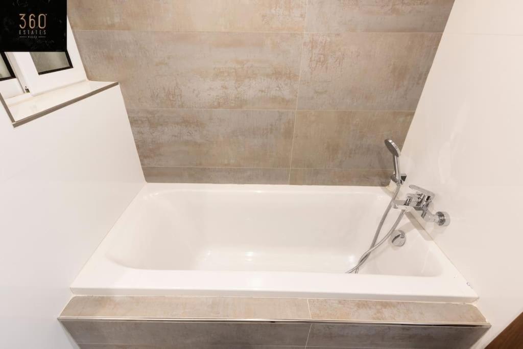 Modern 2Br Apt In The Quaint Village Of Marsaskala & Ac By 360 Estates エクステリア 写真